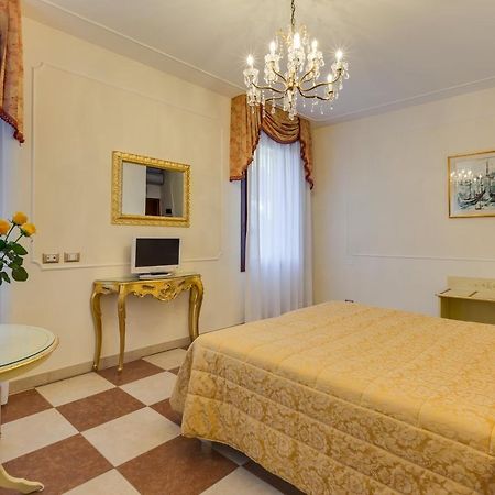 Hotel Bernardi Semenzato Veneza Exterior foto